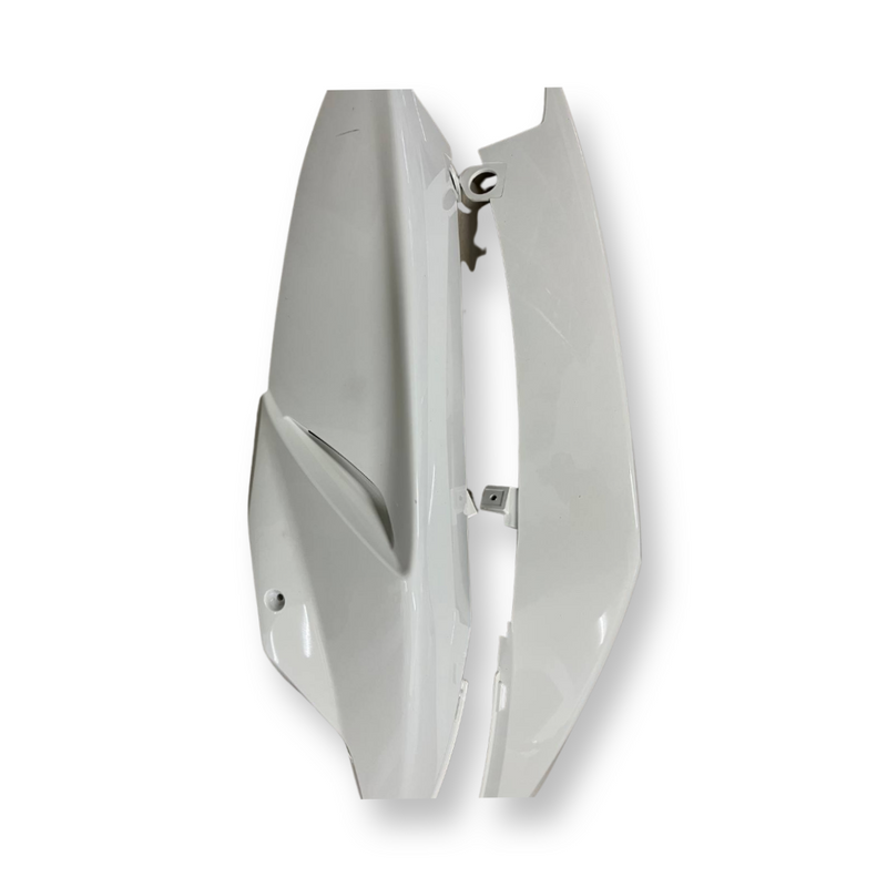 Aprilia side panel white compatible for 125/150/160 models ( lateral cover)